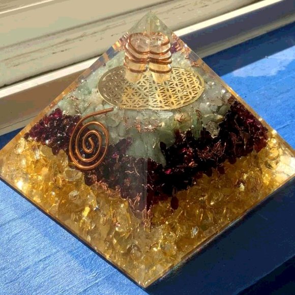 Triple Money Pyramid Energy Generator Promotes Wealth and Prosperity - Picture 2 of 2